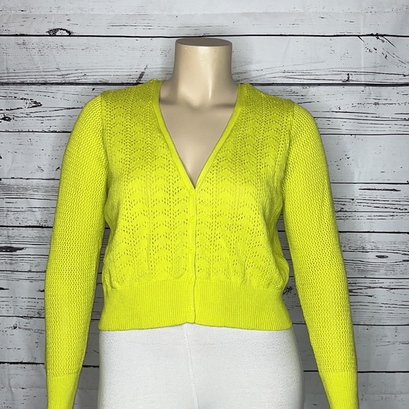 Torrid Size 1 Chartreuse Button Down Pointelle Sweater Cardigan - Picture 2 of 5